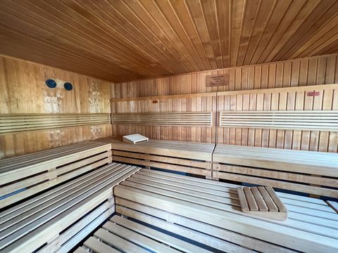 Innenansicht der Gartensauna